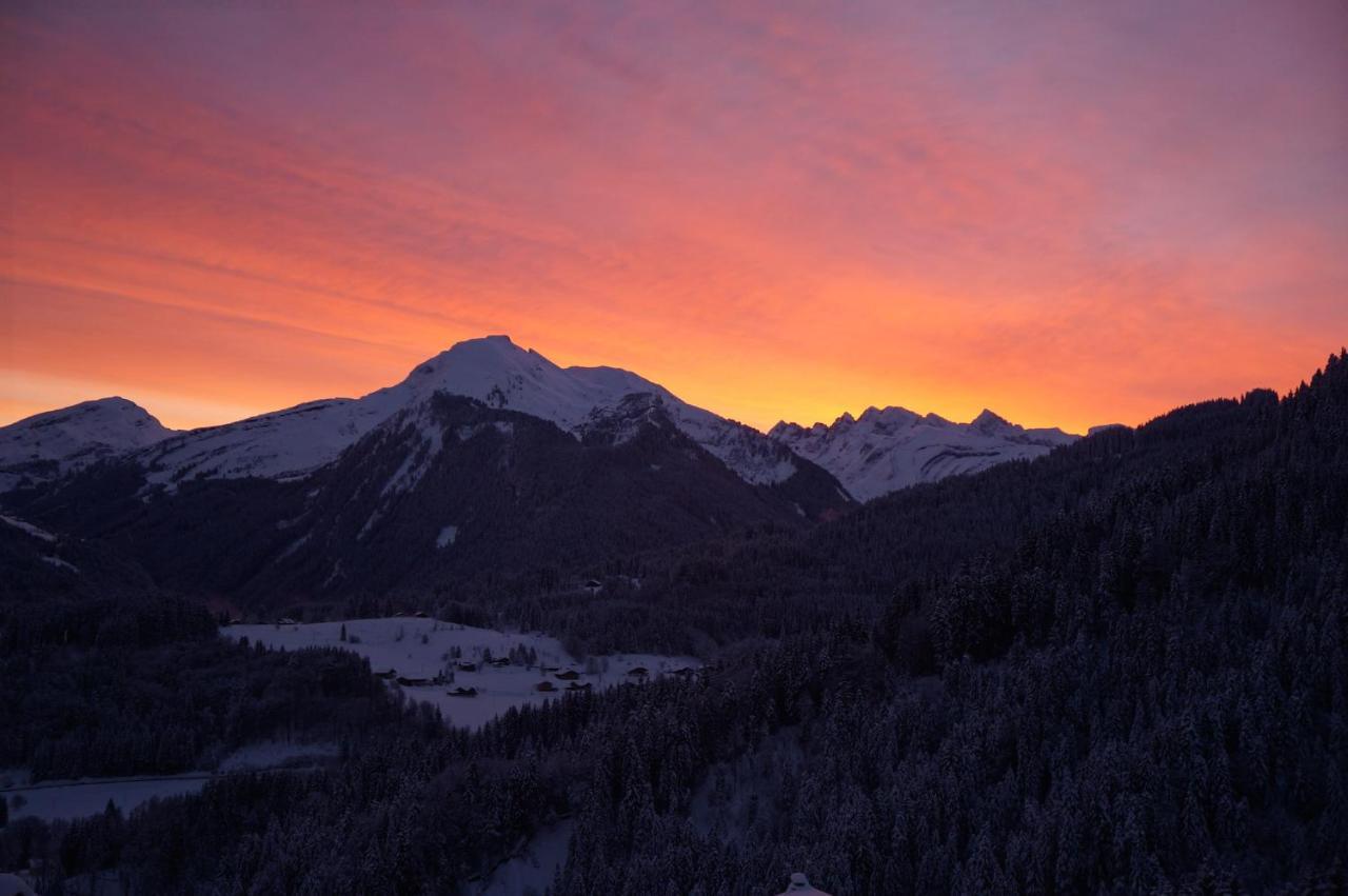 'Petite Ferme Les Bouts' Apartment, Sleeps 6, Nr Morzine La Cote d'Arbroz Bagian luar foto